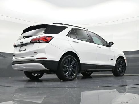 Used 2023 Chevrolet Equinox RS image 27