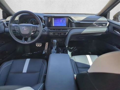 Used 2025 Toyota Camry SE w/ Convenience Package FWD image 20