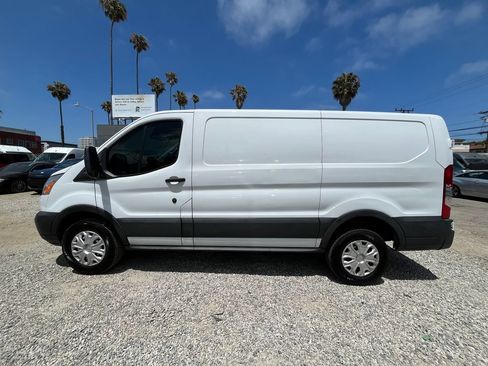 Used 2019 Ford Transit 250 130 Low Roof w/ Exterior Upgrade Package RWD image 12