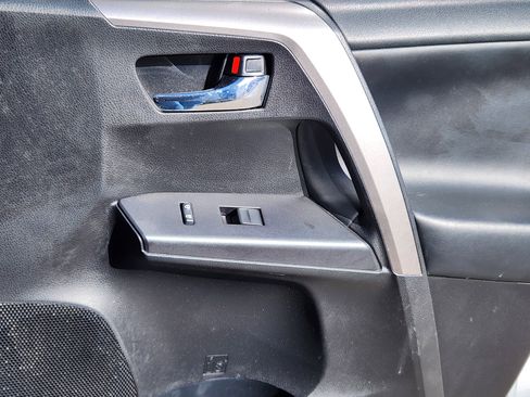 Used 2016 Toyota RAV4 XLE image 15