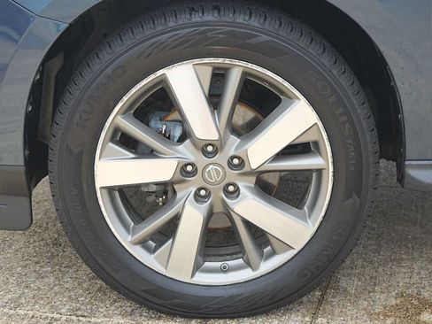 Used 2013 Nissan Pathfinder Platinum w/ Platinum Premium Pkg FWD image 7