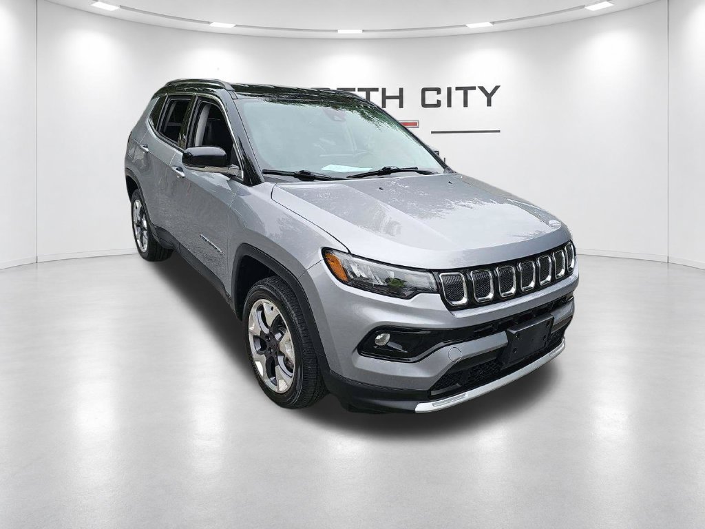 Used 2022 Jeep Compass Limited AWD/4WD image 3