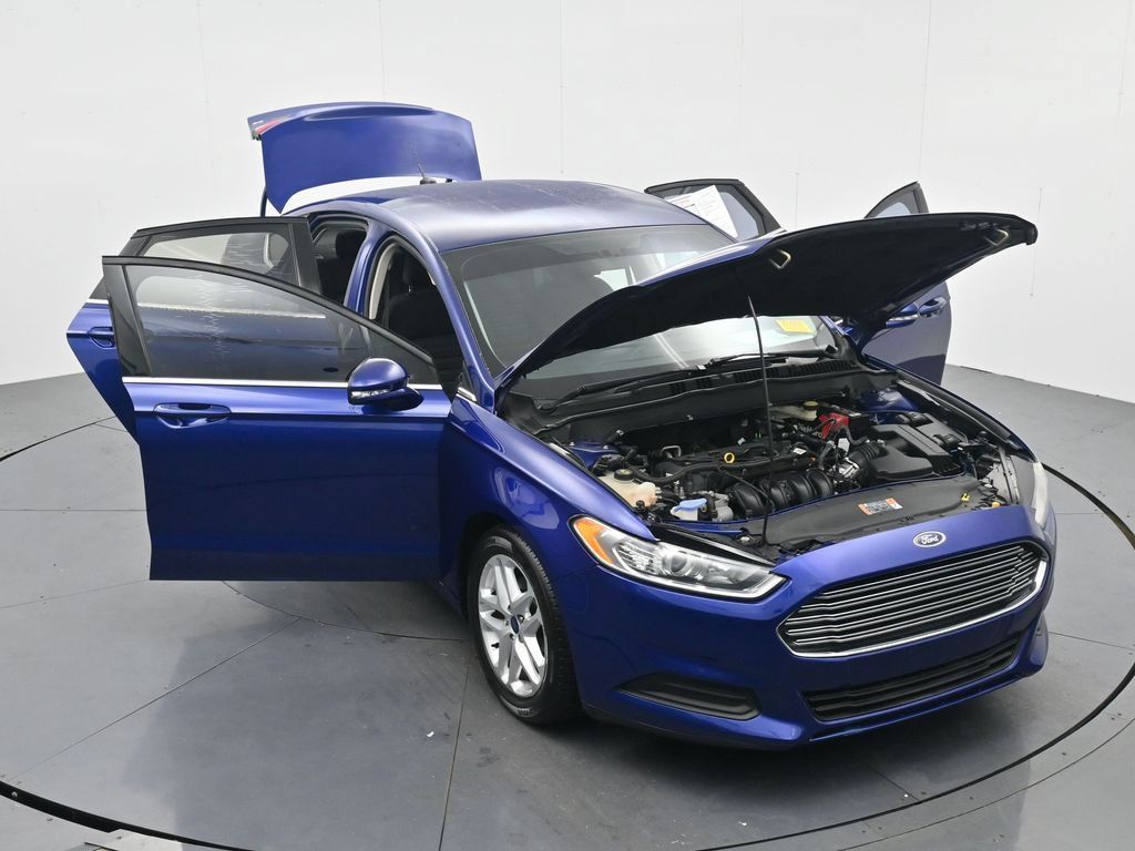 Used 2016 Ford Fusion SE FWD image 38