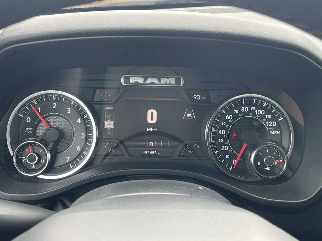 Used 2025 RAM 1500 Big Horn AWD/4WD image 23