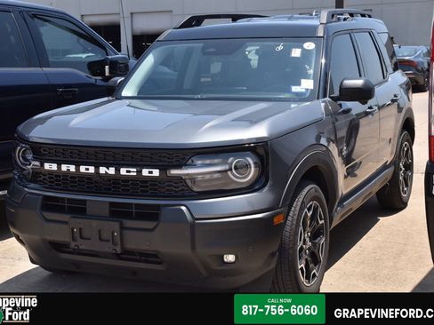Certified 2025 Ford Bronco Sport Outer Banks w/ Outer Banks Tech Package+ AWD/4WD image 1