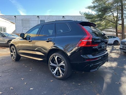 Certified 2023 Volvo XC60 T8 Ultimate w/ Climate Package image 2