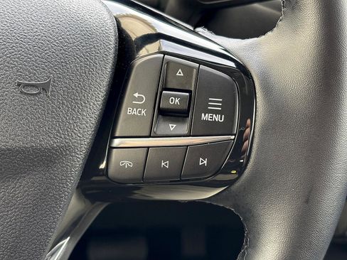Used 2025 Ford Escape Platinum AWD/4WD image 36