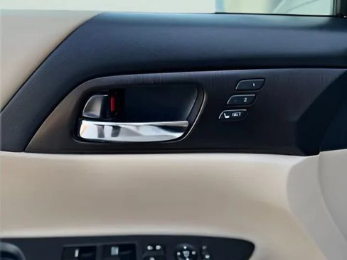 Used 2013 Honda Accord EX-L image 19