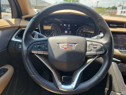 Used 2020 Cadillac XT6 Sport w/ Platinum Package AWD/4WD image 10