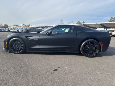 Used 2017 Chevrolet Corvette Stingray Coupe image 2