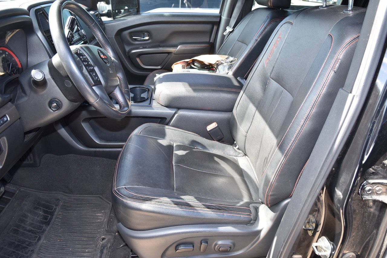 Used 2021 Nissan Titan PRO-4X w/ Pro-4x Convenience Package AWD/4WD image 10