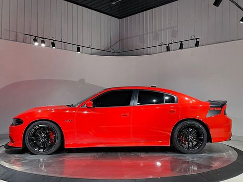 Used 2021 Dodge Charger Scat Pack w/ Daytona Edition Group image 10