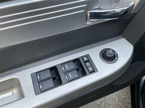 Used 2010 Chrysler Sebring Touring w/ Special Touring Group image 30