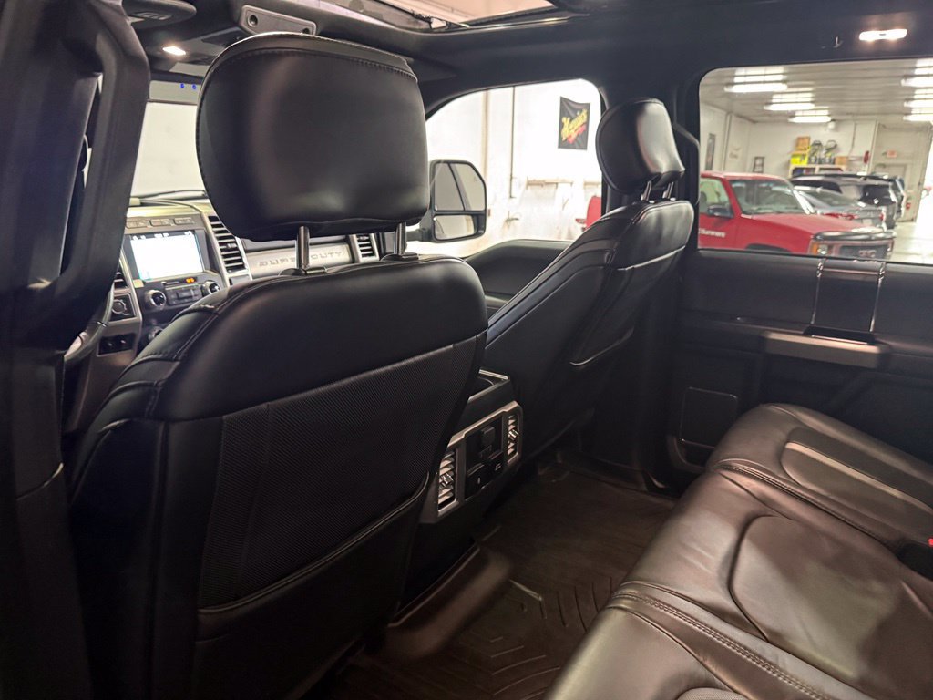 Used 2019 Ford F250 Platinum w/ Platinum Ultimate Package AWD/4WD image 32