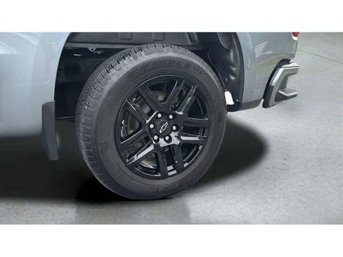 Used 2023 Chevrolet Silverado 1500 Custom w/ Rally Edition AWD/4WD image 21