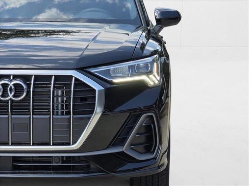 New 2025 Audi Q3 2.0T Premium image 10