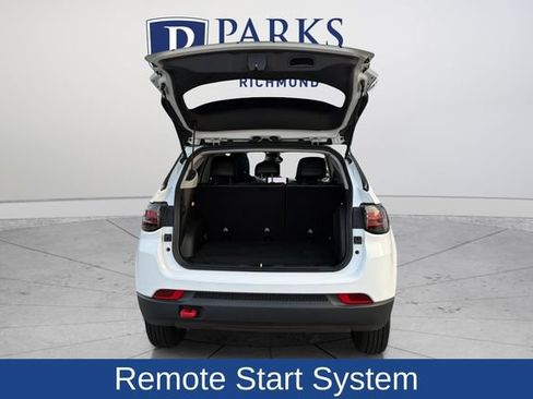 Used 2022 Jeep Compass Trailhawk w/ Trailhawk Elite Group AWD/4WD image 19
