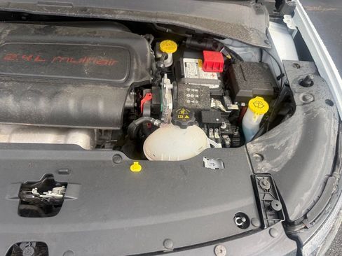 Certified 2022 Jeep Compass Latitude AWD/4WD image 58