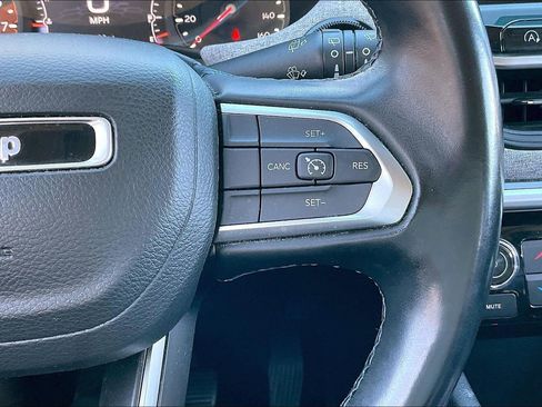 Certified 2022 Jeep Compass Latitude w/ Sun and Sound Group image 18