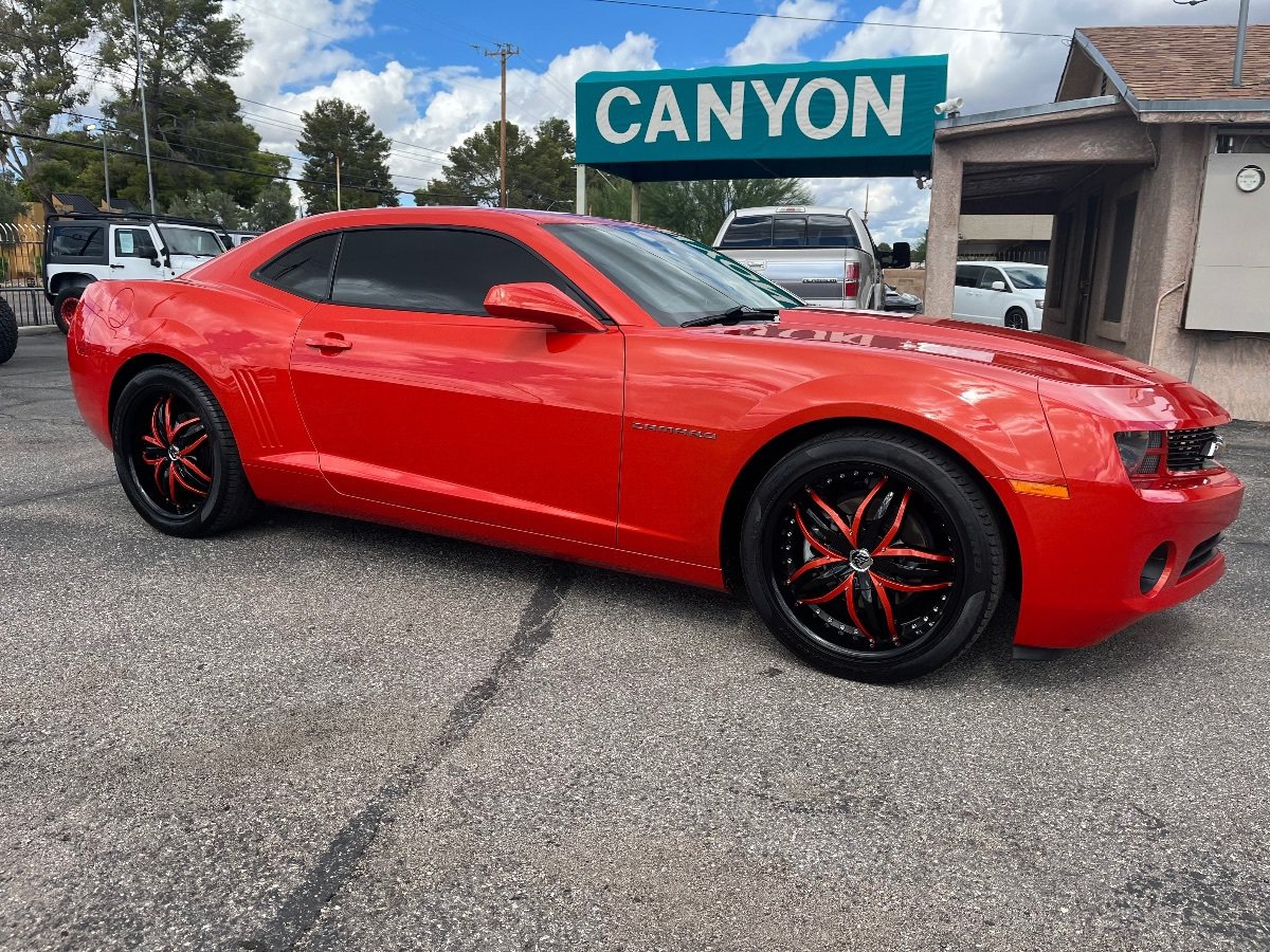 Used 2013 Chevrolet Camaro LT w/ RS Package RWD image 2