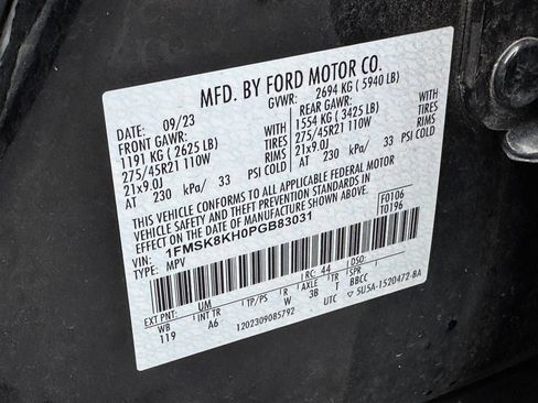 Used 2023 Ford Explorer ST-Line w/ Class IV Trailer Tow Package AWD/4WD image 31