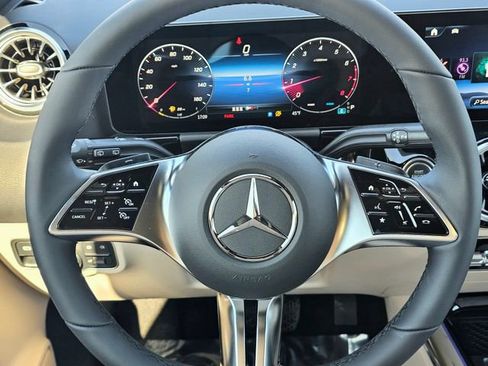 New 2026 Mercedes-Benz GLA 250 4MATIC image 30