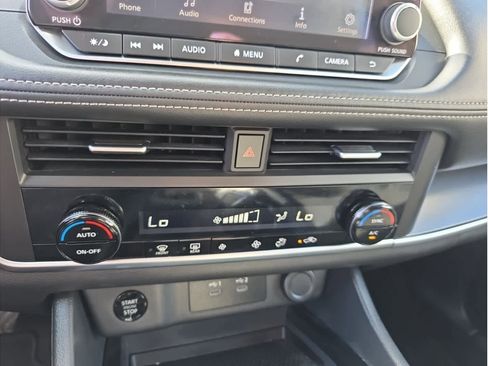 Used 2026 Nissan Rogue SV image 20