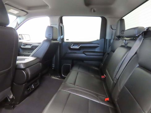 Used 2024 GMC Sierra 1500 SLT RWD image 20