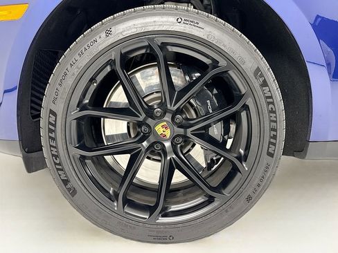 Certified 2024 Porsche Macan GTS AWD/4WD image 35
