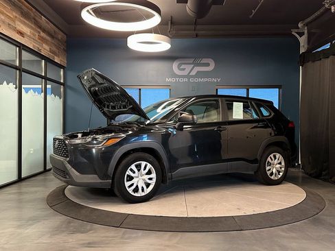 Used 2023 Toyota Corolla Cross L AWD/4WD image 22
