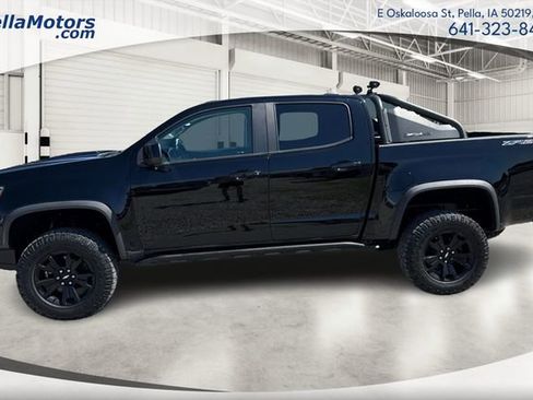 Used 2021 Chevrolet Colorado ZR2 w/ ZR2 Midnight Special Edition AWD/4WD image 6