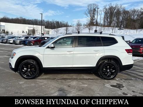Used 2019 Volkswagen Atlas SE w/ Panoramic Sunroof Package image 2