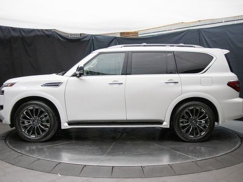 Used 2024 Nissan Armada Platinum w/ Captain's Chairs Package image 9