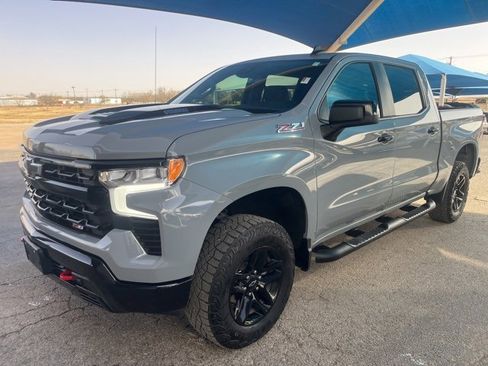 Used 2024 Chevrolet Silverado 1500 LT Trail Boss w/ Convenience Package II image 1