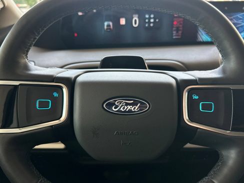 Certified 2025 Ford Expedition Active AWD/4WD image 24