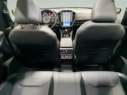 Certified 2025 Subaru Forester Touring AWD/4WD image 37