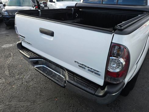 Used 2012 Toyota Tacoma PreRunner image 15