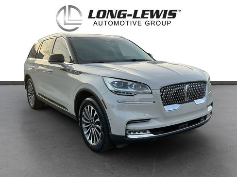 Used 2024 Lincoln Aviator Reserve w/ Equipment Group 201A image 10