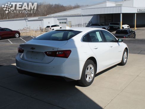 Used 2024 Chevrolet Malibu LT image 4