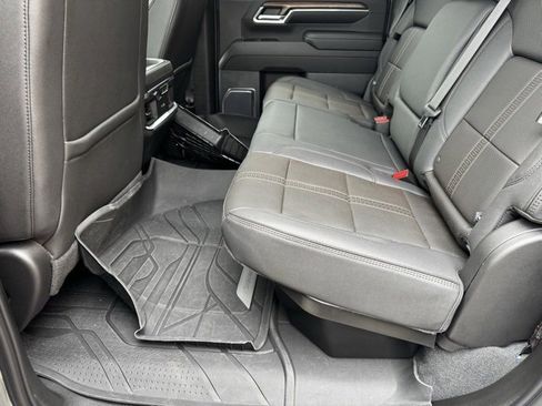 Used 2024 Chevrolet Silverado 3500 High Country w/ High Country Premium Package image 7