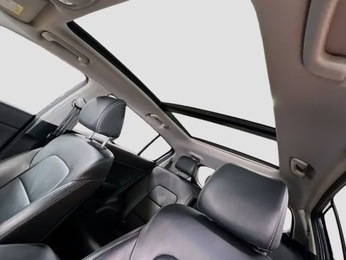 Used 2019 Kia Sportage EX w/ EX Premium Package image 21