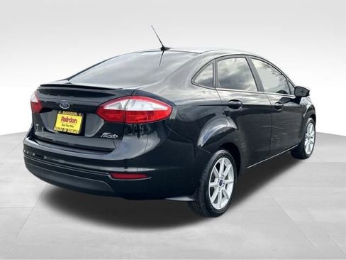 Used 2015 Ford Fiesta SE w/ Equipment Group 201A image 8