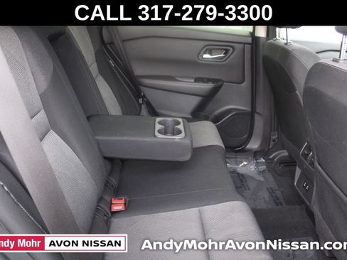 Used 2024 Nissan Rogue SV AWD/4WD image 24
