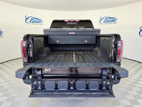 Used 2024 GMC Sierra 2500 AT4 w/ AT4 Premium Plus Package AWD/4WD image 5