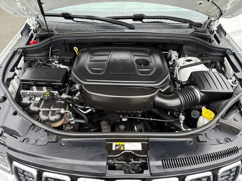 Used 2021 Jeep Grand Cherokee Limited w/ Luxury Group II image 29