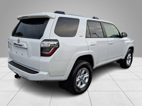 Used 2024 Toyota 4Runner SR5 Premium w/ Moonroof Package RWD image 5