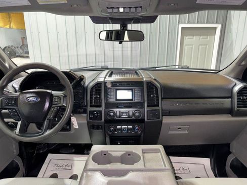 Used 2020 Ford F250 XL w/ Power Equipment Group image 17