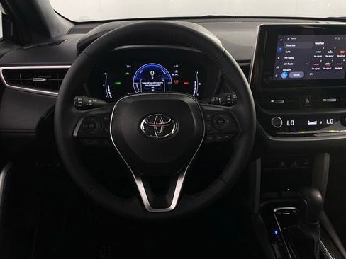 Used 2024 Toyota Corolla Cross AWD Hybrid w/ Convenience Package image 20