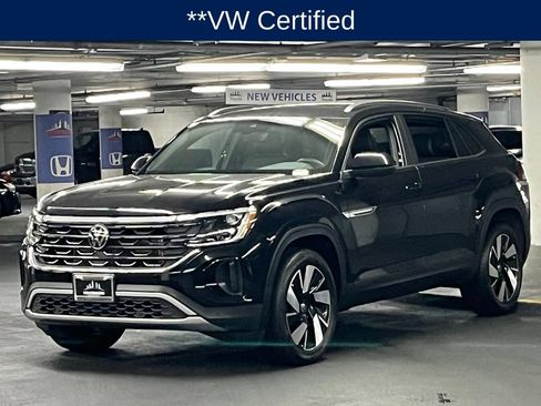 Used 2024 Volkswagen Atlas Cross Sport SE w/ Panoramic Sunroof Package AWD/4WD image 3