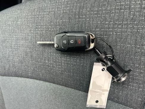 Used 2024 Ford F150 XLT w/ Mobile Office Package image 29